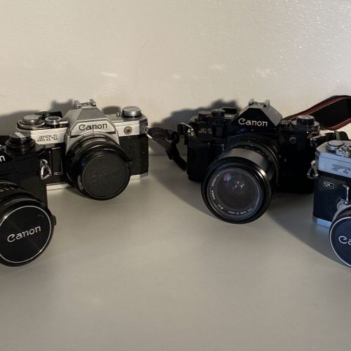 Un lot d'appareils photo CANON EF (1,8/5) A1 (28x70) AT1 (1,8/50) FT (1,8/50) En&hellip;