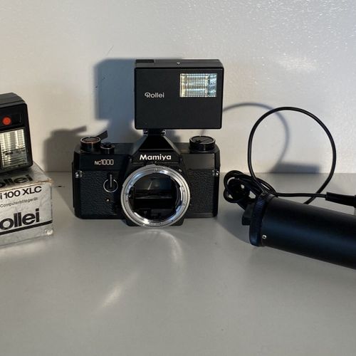 Un lot d'appareils photo Flash Rollei 100YLC Flash Rollei E15B Flash Rollei (sur&hellip;