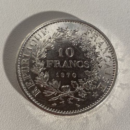 Une pièce de 10 Fr Francs en argent datée de 1970 HERCULE PB : 24.92 g Mise à pr&hellip;