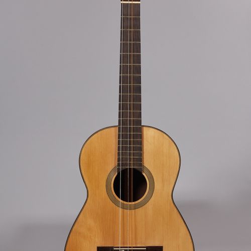 Guitare classique de l’atelier de Julian GOMEZ RAMIREZ, Paris, circa 1930. 
Prob&hellip;