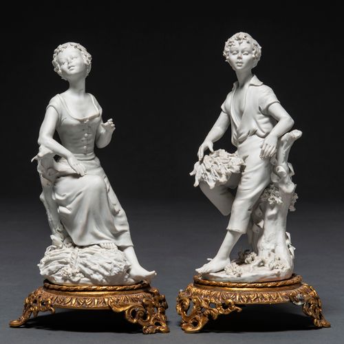 Null "Peasant and peasant girl" Couple of figures in biscuit Capodimonti, late X&hellip;