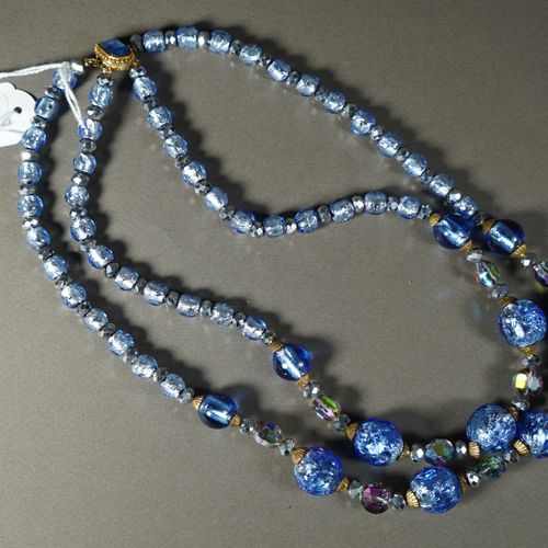 Null 6- Collier double rang de perles bleues

L : 52 cm