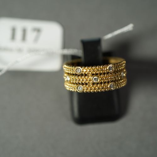 Null 117- MAUBOUSSIN

Bague ''Premier Jour'' en or jaune sertie de diamants

Tou&hellip;