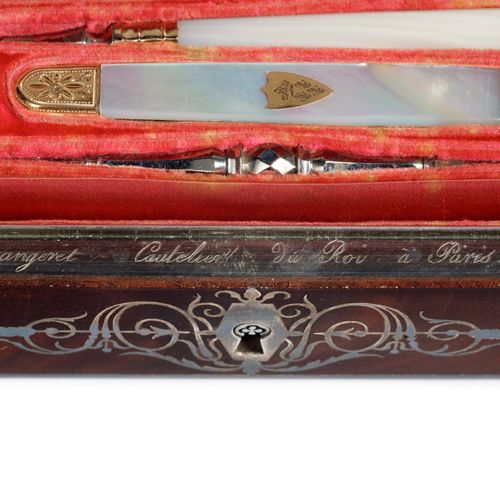 Magnifique et unique coffret dit «nécessaire à dents» du Roi Louis XVIII, par Gr&hellip;