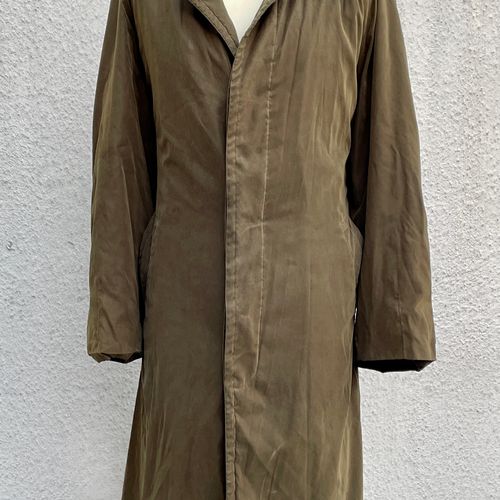 Null Hermès - Olive Green Raincoat (small stain and small mending)
