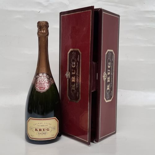 Null 1 B CHAMPAGNE BRUT "GRANDE CUVEE" (Etui légèrement marqué) NM Krug (état pa&hellip;