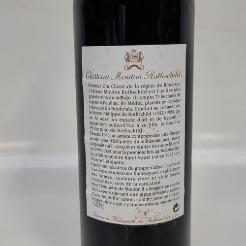 Null 1 B CHÂTEAU MOUTON ROTHSCHILD 1994 GCC1 Pauillac (léger pli côté étiquette)