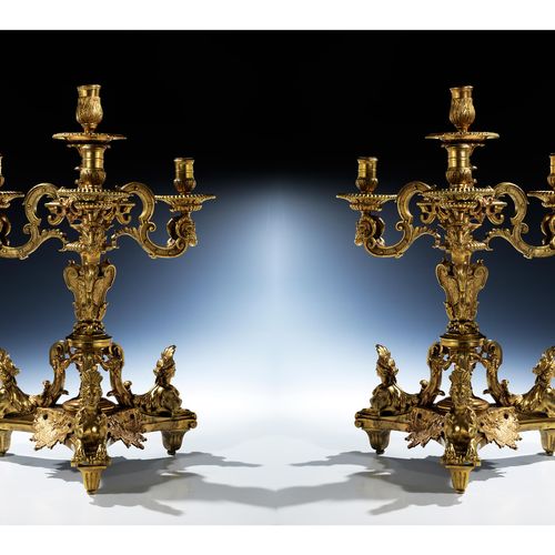 Paar prächtige Girandolen Höhe : 51,5 cm. 
Frankreich, um 1720. 


Bronze, gegos&hellip;