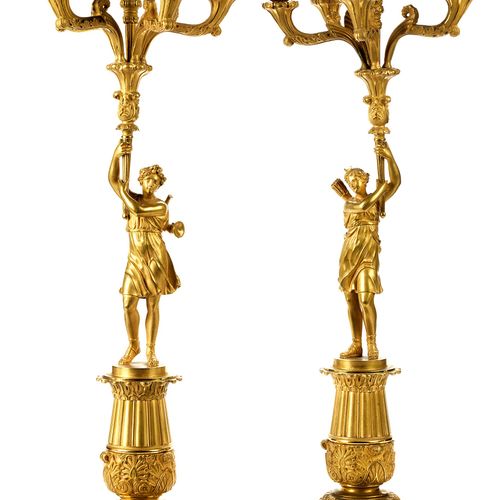 Paar figürliche Kandelaber Höhe: 56,5 cm. Frankreich, 19. Jahrhundert. Bronze, g&hellip;
