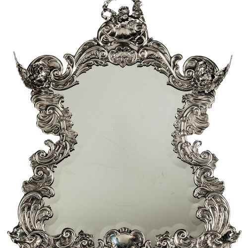 Silberspiegel 71 x 59 cm. Rechts unten am Einfassungsrand punziert mit Wiener Be&hellip;