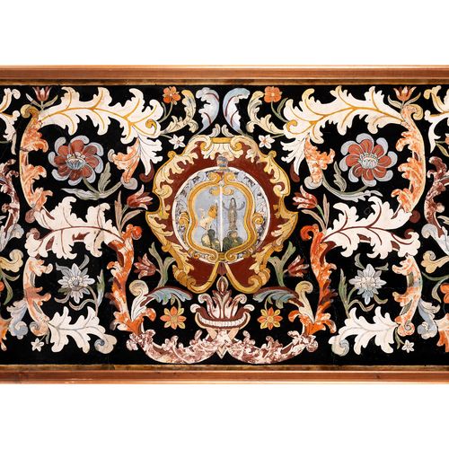 Scagliola-Platte 80 x 150 cm. Toskana, 18. Jahrhundert. In profiliertem Holzrahm&hellip;