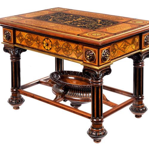 Tisch mit aufwendiger Marketerie 72.5 x 99 x 69.5厘米。
法国，19世纪下半叶。

使用的木材包括紫檀木、根木和&hellip;