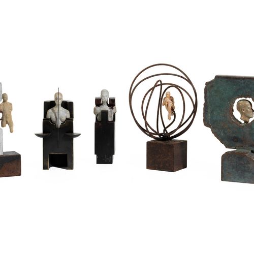 Josep Bofill, geb. 1942 Barcelona Groupe de 5 petites sculpturesHauteur maximale&hellip;