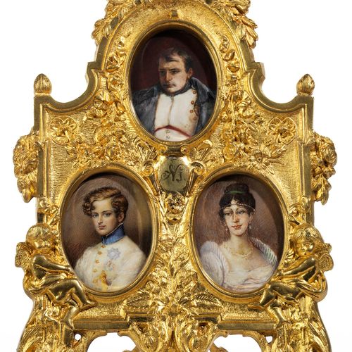 Drei Miniaturen: die Napoleonische Familie 28,8 x 17,4 cm. 
 Gouache su avorio. &hellip;