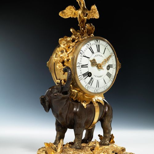 Louis XV-Elefanten-Kaminuhr Height: 42 cm. 
Width: 30.5 cm. 
Depth: 18 cm.
Signe&hellip;