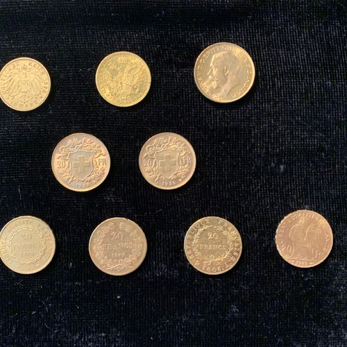 Null Lot de treize pièces d'or comprenant :
- Une pièce de 10 marks
- Un ducat A&hellip;