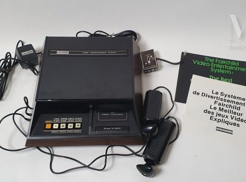 CHANNEL F 频道F

控制台的法国Secam版本没有出售（1976年）。N°432093

第一台使用微处理器的游戏机（飞兆F8，2MHz），Chann&hellip;