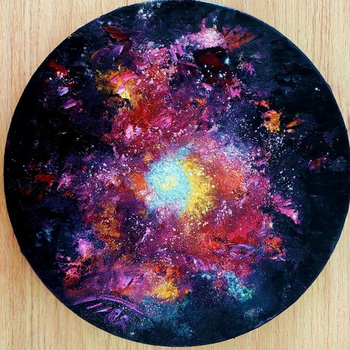 MAHS ART (1982-) The violet galaxy, 2021

Oil paint and pigments.

Diam: 20 cm

&hellip;