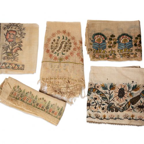 Set of Hammam towels Turkey, 19th century Five pieces embroidered with silk and &hellip;