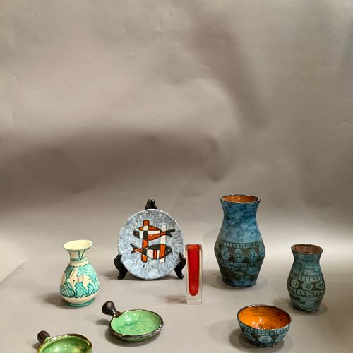 LOT LOT à thématique céramique comprenant : 2 vases et une coupe Maunier pour Va&hellip;