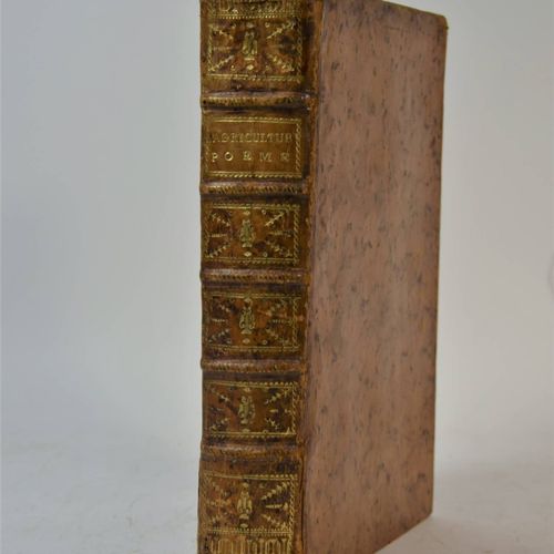 *[ROSSET (Pierre-Fulcrand de)]. 农业。诗。巴黎，皇家出版社，1774年。 In-4 marbled calf, spine de&hellip;