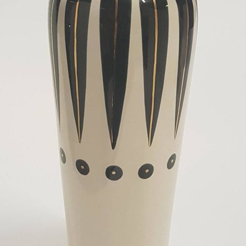 Travail Xxe Pied de lampe en céramique émaillée à decor d'une frise noire et or &hellip;