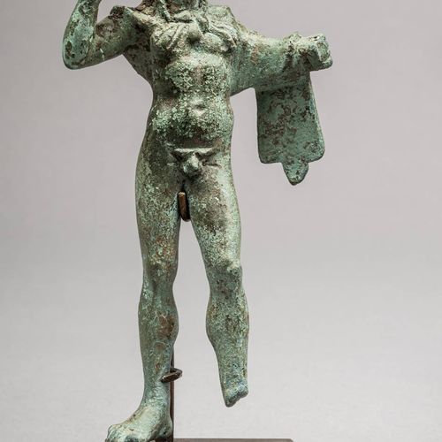 Statuette d'Hercule Bronze. Un pied et une main manquants.
Art étrusque, IVe - I&hellip;