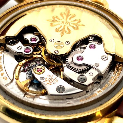 Patek Philippe Elegante orologio da polso vintage di Ginevra con piccoli secondi&hellip;