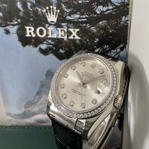 Rolex (*) Äußerst attraktive, diamantbesetzte Armbanduhr mit Datum und Originals&hellip;