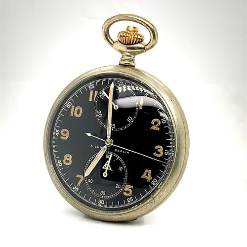 Walter Helms, Altona 由3块国防军手表和1块学校手表组成的联合体--杰作，由汉堡阿尔托纳钟表学校制作。杰出的学校手表--24小时显示的怀表，&hellip;