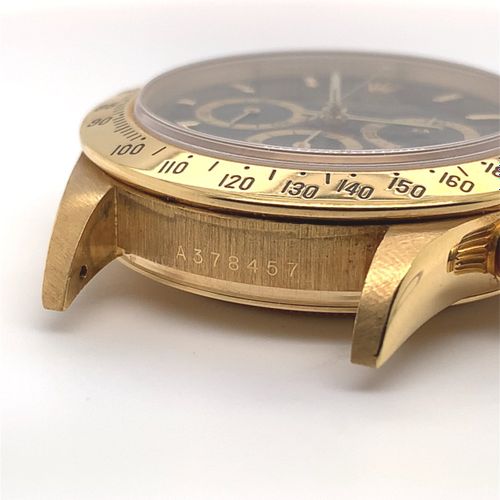 Rolex Chronographe-bracelet genevois très recherché et très bien entretenu avec &hellip;
