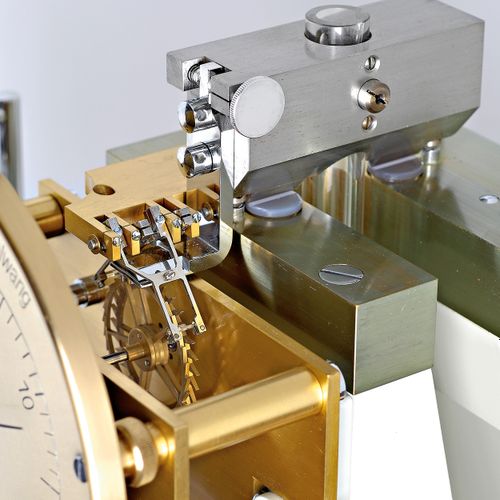 Clemens Riefler Museal，天文精密秒摆钟--Riefler公司只制造了3件，这些代表了机械秒摆钟发展的精髓

，机芯编号803，尺寸1450&hellip;
