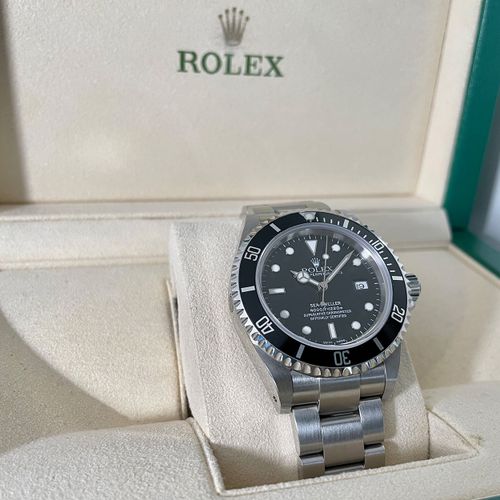 Rolex (*) 有吸引力的潜水员腕表，带日期--带原包装盒、打孔的原证书、小册子、劳力士皮卡盒和劳力士印章 Tag

Werknr. 3 9581285, &hellip;