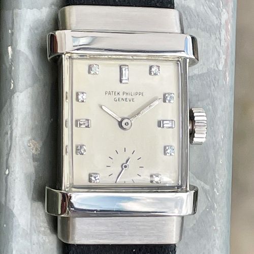 Patek Philippe Raro y elegante reloj de pulsera ginebrino de época con índices b&hellip;