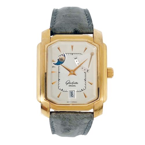 Glashütte Original 厚重、迷人的腕表，带动力储备指示器、日期和月相--带小册子

，机芯编号22374，型号1-39-45-07-05-04，&hellip;