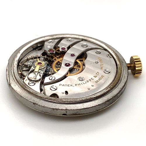 Patek Philippe 精美的大型日内瓦古董腕表

，机芯编号721905，型号1589，机芯12-400，表壳编号305884，尺寸36毫米，约1952&hellip;
