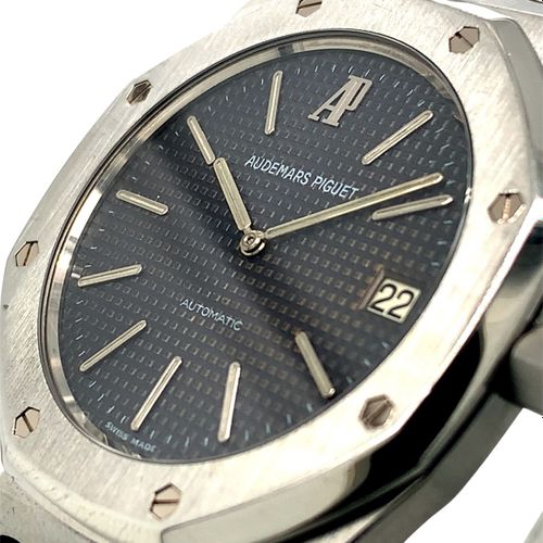Audemars Piguet 令人惊叹的日内瓦复古腕表，带有日期显示和 "热带表盘"--来自 "C "系列的邪典腕表。该表于2021年8月在爱彼

，机芯编号&hellip;