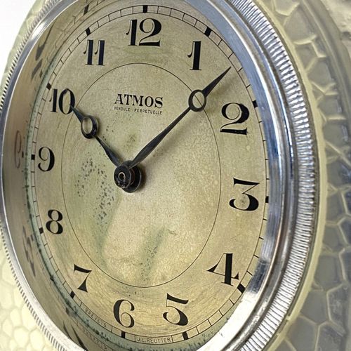 Brevets J. L. Reutter / René Fontayne Horloge de table exquise et très décorativ&hellip;