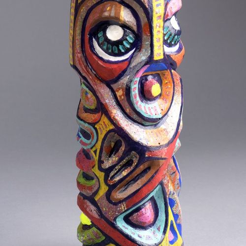 DACRUZ (né en 1976) 
Mini Totem 
Sculpture en résine béton 
Présentée dans un co&hellip;