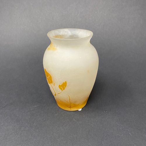 Null OBRA FRANCESA Siglo XX 
Pequeño jarrón de vidrio en forma de balaustre con &hellip;