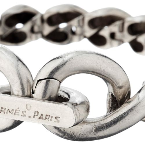 Null 爱马仕 "银手镯。银质800，署名 "Hermès, Paris"。长19.3厘米。轻微的磨损痕迹。50.9 g.