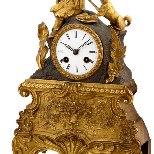 Null Reloj de chimenea. Estilo Luis XV, Francia circa 1900. Cazador con perro y &hellip;