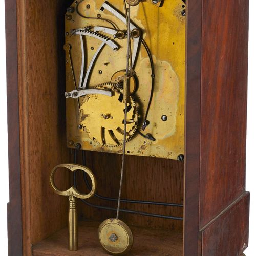 Null Horloge de table Biedermeier. Vers 1840, placage d'acajou et de chêne. Cadr&hellip;