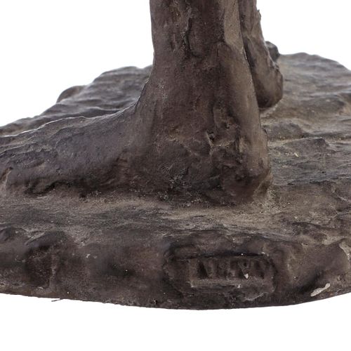 Null 韦尔-埃伦4/30，有图案的版章 "ARTA"。恢复了。深度：13厘米 宽度：20厘米 高度：47.5厘米。英国水泥雕塑