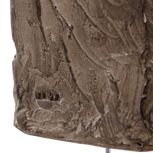 Null 韦尔-埃伦16/30.有图案的版章 "ARTA"。深度：30厘米 宽度：21厘米 高度：41厘米。英国水泥雕塑