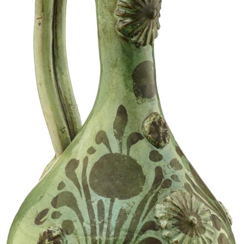 Null 一对恰纳卡莱水壶
奥托曼帝国 19世纪 绿色釉面陶器，有应用和绘画。一件有发丝状裂纹
调用日期: 01.06.2023
大概的调用时间：09:28