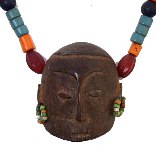 North East India, Naga, a necklace; Nordostindien, Naga, eine Halskette; ein ges&hellip;