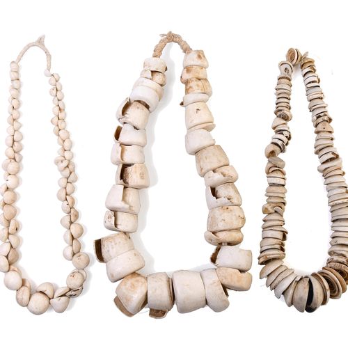 Mali, Dogon, a shell necklace. Mali, Dogon, a shell necklace. Herewith two shell&hellip;