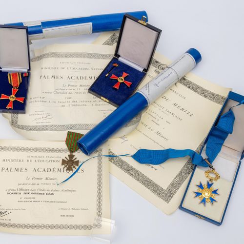 Frankrijk, onderscheiding 'Commandeur de L'Orde National du Mérite', uitgereikt &hellip;