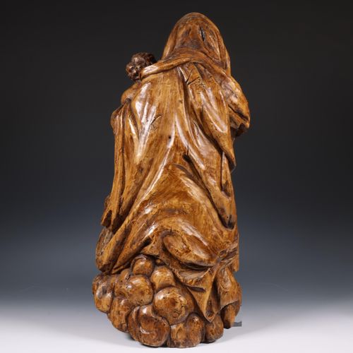 Frankrijk, houten gestoken sculptuur voorstellende Madonna met kind, 18e eeuw; F&hellip;